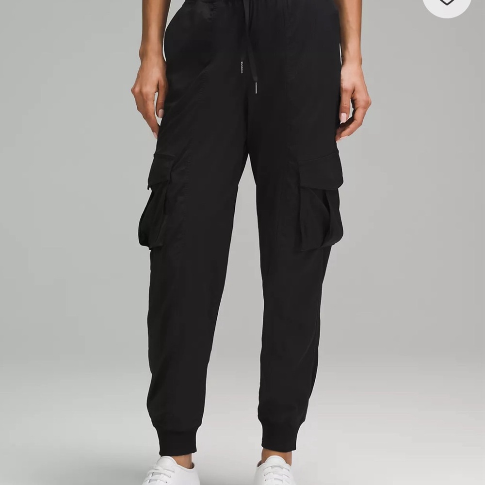 Lululemon - Dance Studio Mid-Rise Jogger - Black